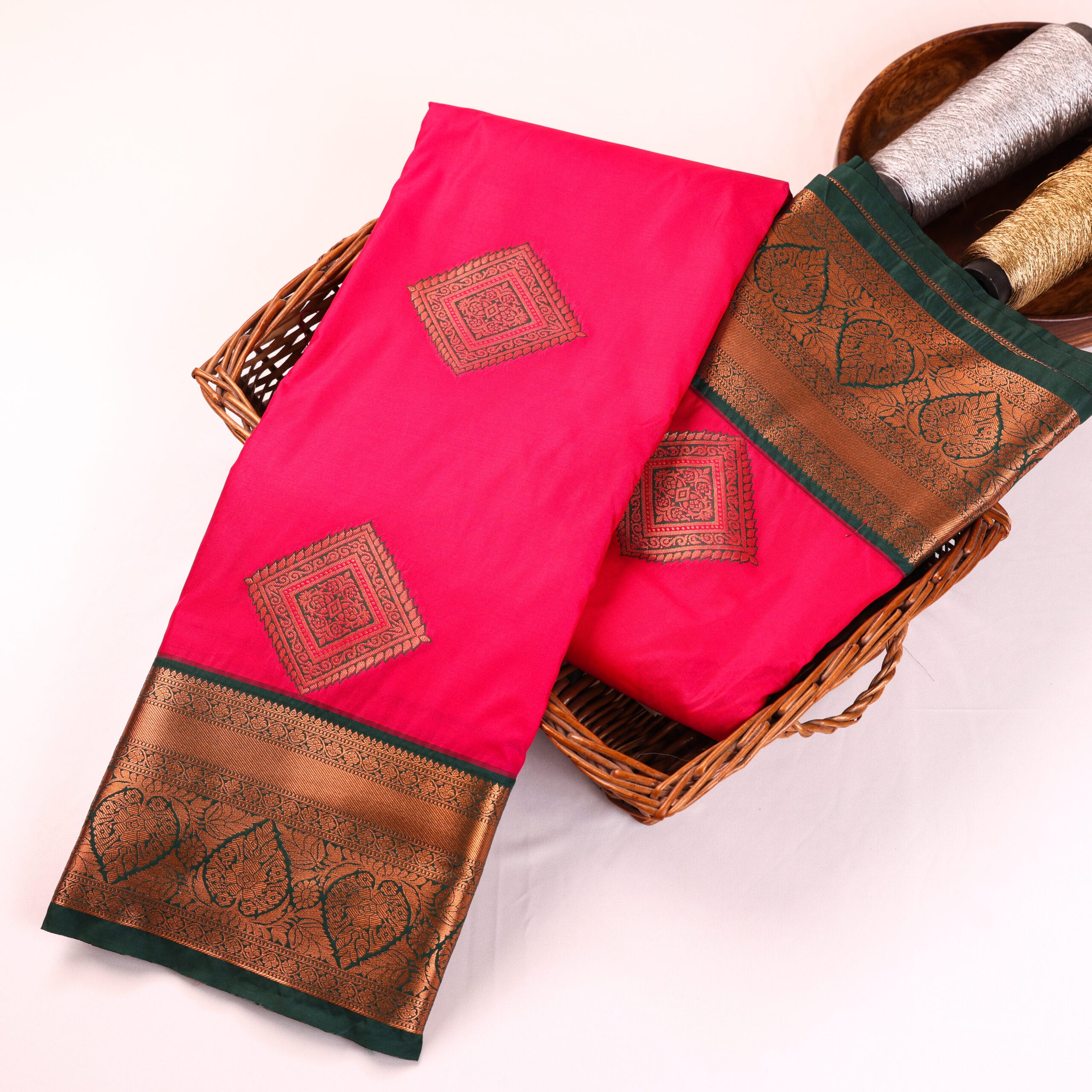 ArtSilkKorvalMeenaButtaSareeRs4275(1)